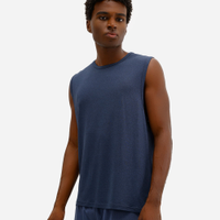 Regata esportiva masculina azul