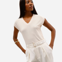 Blusa feminina de tricot decote v bege