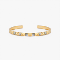 Pulseira Rígida Spikes com Topázio em Prata 925 com Banho de Ouro Amarelo 18k - 17 cm