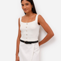Regata feminina de tricot com botões decote quadrado off white