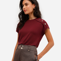 Blusa feminina de viscose com botões vinho