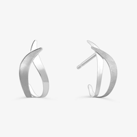 Brinco Stud Orgânico Ondas em Ouro Branco 18k