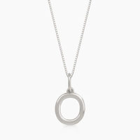 Pingente Letra O em Ouro Branco 18K