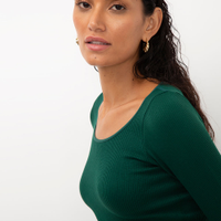 Blusa de poliamida canelada cropped manga longa verde