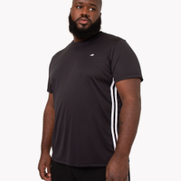Camiseta plus size manga curta esportiva preto
