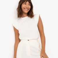 Blusa canelada muscle tee decote redondo off white - off white