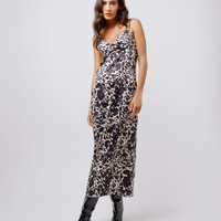 Vestido slip dress feminino acetinado cow print mindset colorido