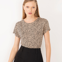 Camiseta de viscose animal print caramelo