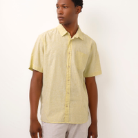 Camisa comfort com linho manga curta - amarelo claro