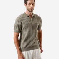 Polo masculina de tricot canelada cinza