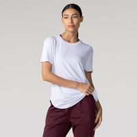 Camiseta Oxer Regulação Térmica Alongada Feminina