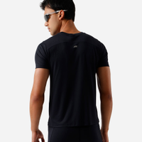 Camiseta slim fit masculina de poliamida esportiva preta