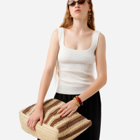 Regata feminina de tricot decote quadrado off white