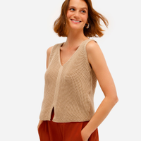 Colete de tricot decote v bege