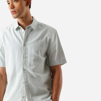 Camisa comfort masculina com linho manga curta verde