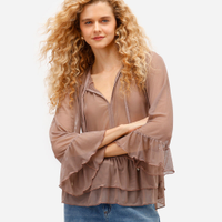 Bata feminina de tule com babados marrom