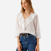 Bata feminina com babado texturizada off white