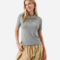 Polo feminina de tricot manga curta cinza