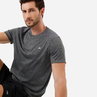 Camiseta masculina esportiva com recorte cinza