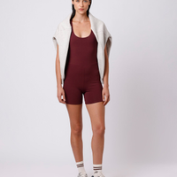 Macaquinho esportivo feminino com recorte mindset sport vinho