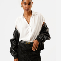 Camisa feminina de viscose manga curta off white