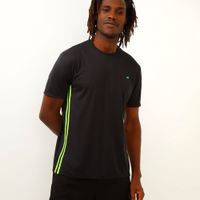 Camiseta masculina esportiva com listras preta