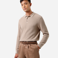 Polo masculina de tricot manga longa texturizado bege