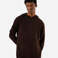 Blusão masculino de tricot com capuz e bolso canguru marrom