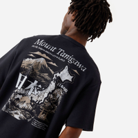 Camiseta box fit masculina com algodão estampada preta