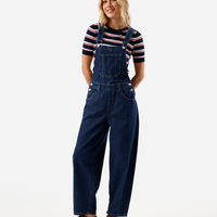 Jardineira feminina jeans azul