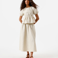 Saia midi feminina texturizada bege