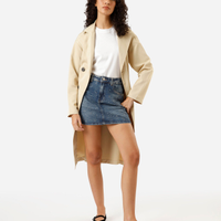 Saia curta feminina jeans com brilhos cintura alta azul