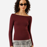 Blusa feminina de algodão decote canoa manga longa canelada vinho