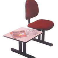 Cadeira Executiva e mesa para recepção Linha Office