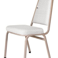 Cadeira Empilhável para Hotelaria Linha Hotel Jersey Branco