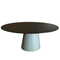 Mesa De Jantar Cone Oval 137x90 Cm Base Cimento Queimado Tampo Laqueado Preto