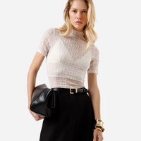 Blusa feminina de tule gola alta texturizada off white