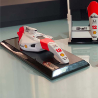 Miniatura de Quadro Decorativo 33cm x 12,5cm Carro F1 MP4/4 SNN Branco G53 - Gran Belo