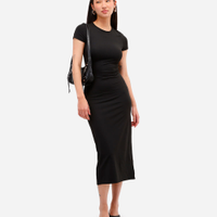 Vestido básico feminino de poliamida com fenda preto