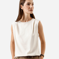 Blusa feminina com pregas decote redondo bege
