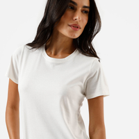 Camiseta feminina de algodão peruano manga curta off white