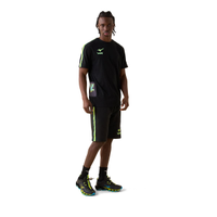 Camiseta Casual Vrunk x Mizuno com Bolso P Preto