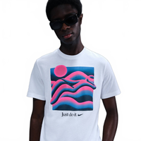 Camiseta Nike Sportswear OC Masculina