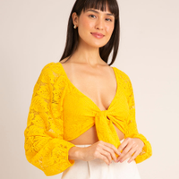 Blusa cropped de renda com amarração manga bufante decote v amarela