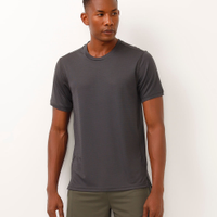 Camiseta quadriculada esportiva cinza