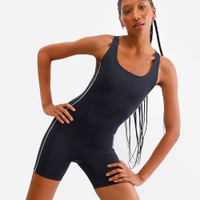 Macaquinho feminino esportivo com alças preto