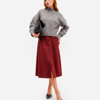 Saia midi feminina de suede com fenda vinho