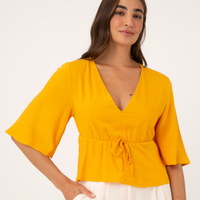 Blusa de Viscose Manga Curta Ampla Decote V Amarela