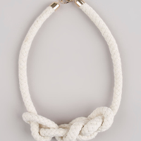 Colar Feminino em Corda com Nó Bege