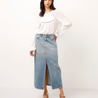 Saia jeans midi cintura super alta com fenda jeans médio